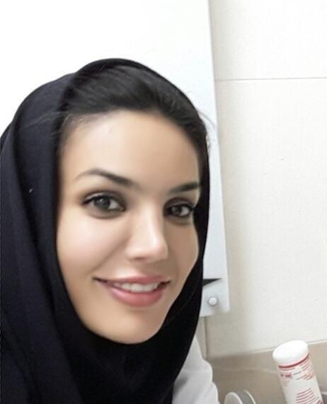 خاطره حکمت نیا