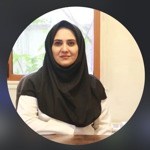 آزاده زینب میرزایی