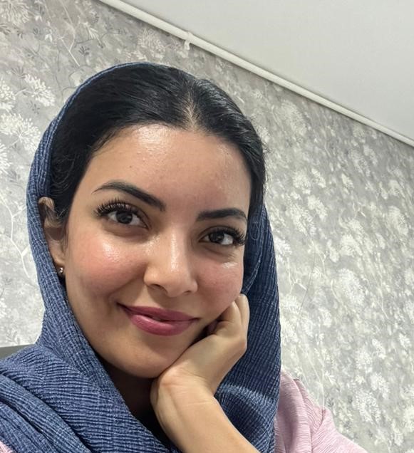 فرحناز مرادزاده